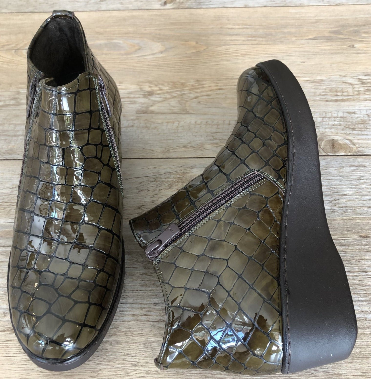 Via Veneto Super Short Double Zip Boot - Olive - My Shoe Shop - boot