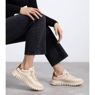 Carmela 162525 leather shoe - beige - My Shoe Shop - Sneaker