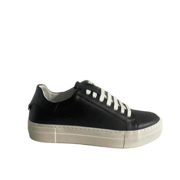 Via Veneto Leather Sneaker 352 - Black & White - My Shoe Shop -