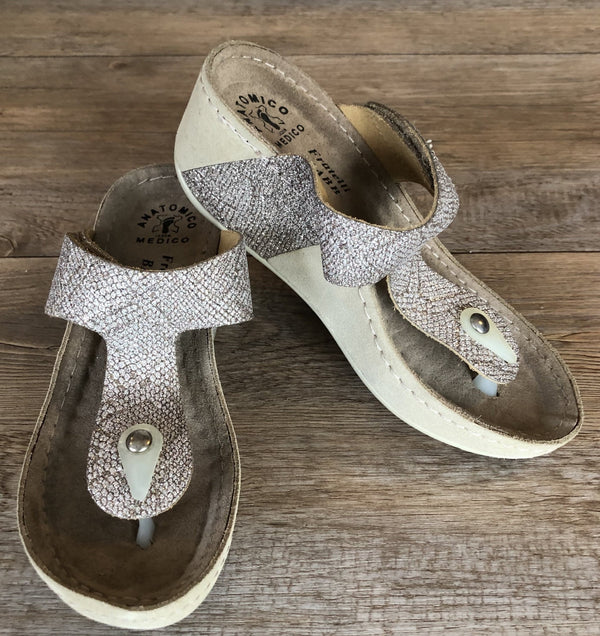 Fratellibabb Thong Wedge - Beige gold - My Shoe Shop - Wedge