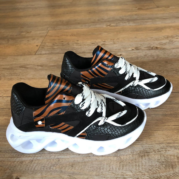 Secret Zone Sneaker with Twisted sole - Black - My Shoe Shop - Sneaker