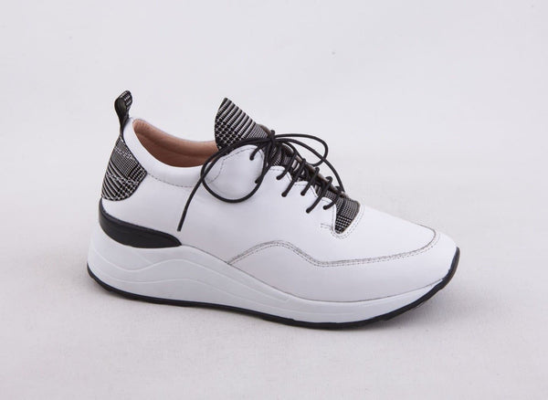 Sneaker with checkered pattern and Black Lace - White - My Shoe Shop - Sneaker