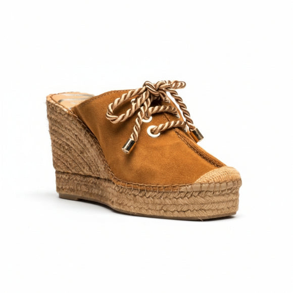 Vidorreta Camel suede slip-in wedge clog